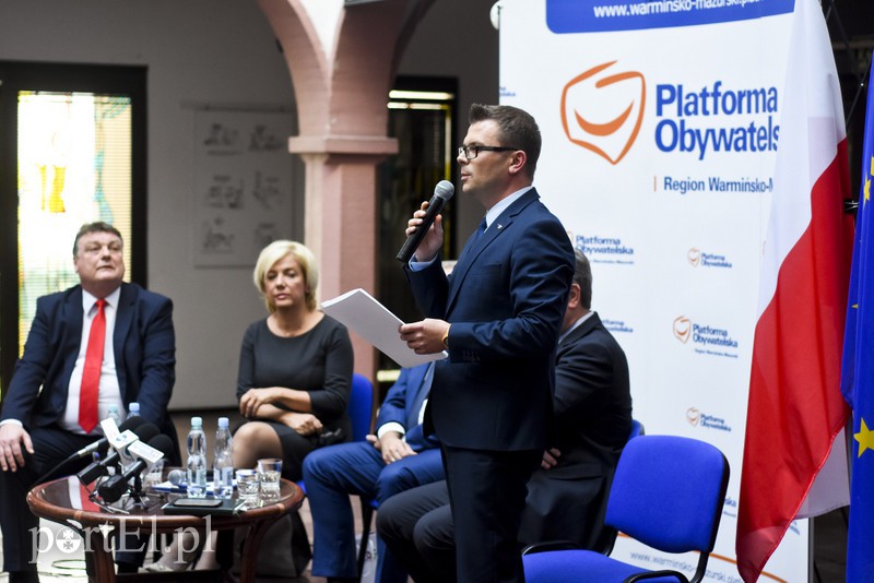 O samorządach, 500 + i prężeniu muskułów