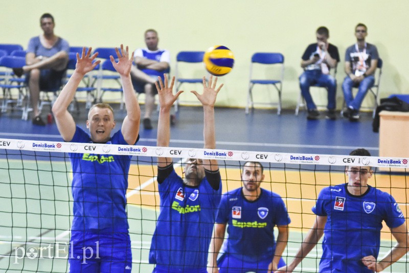  Gdańsk zbyt mocny dla debiutanta (siatkówka)