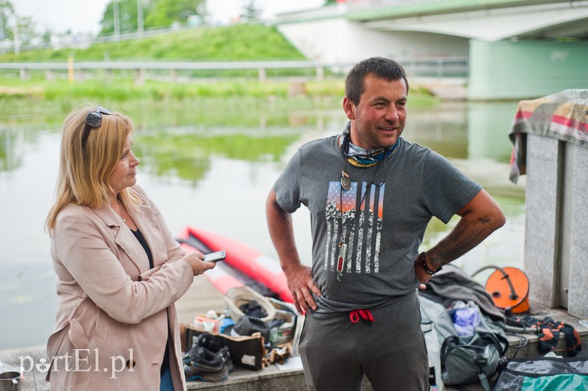 Wiosłują i pomagają dzieciom z hospicjum