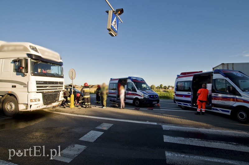 Wypadek na siódemce, są ranni