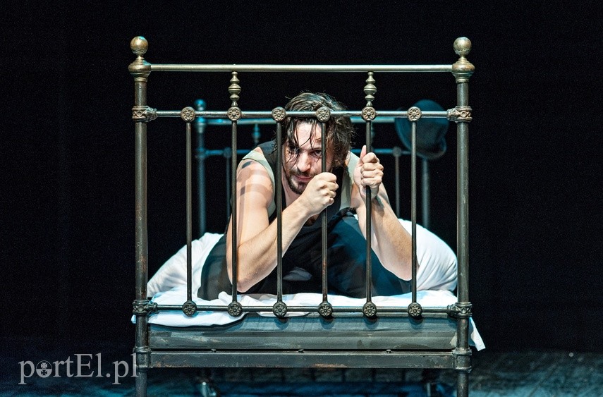 W poszukiwaniu sedna. 301. premiera w elbląskim teatrze