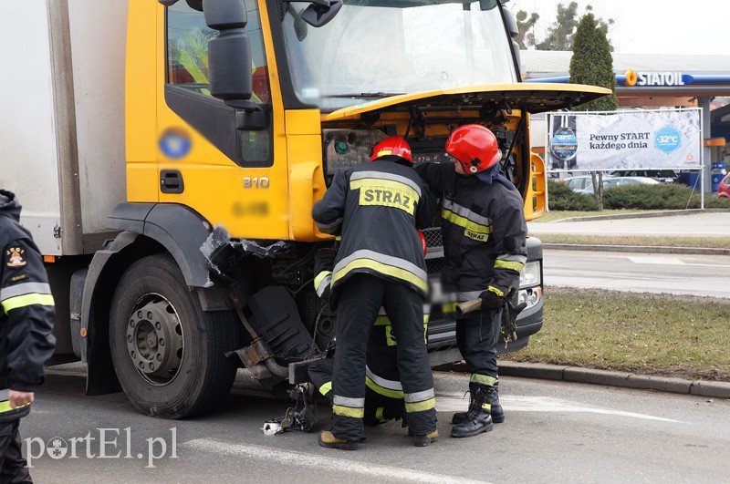 Wypadek na Grunwaldzkiej: dwie osoby w szpitalu