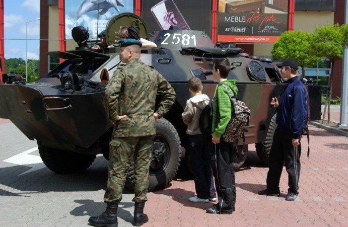 Wystawa sprzętu służb mundurowych