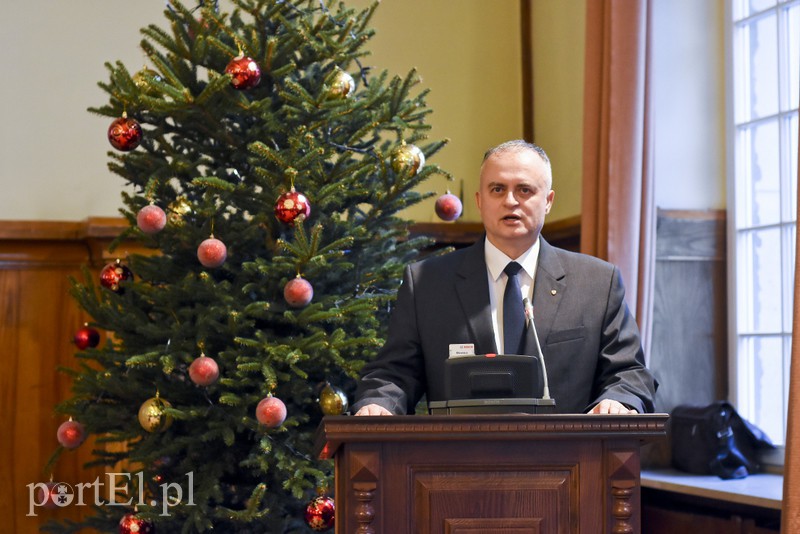 Budżet pełen emcji