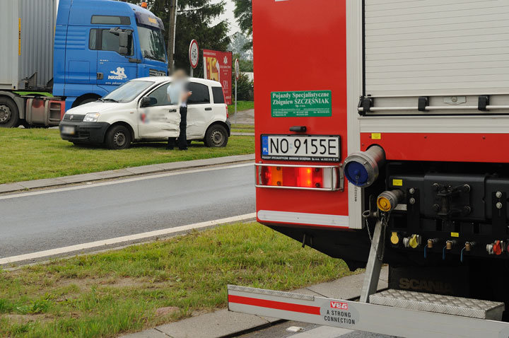 Zderzenie trzech aut w Kazimierzowie
