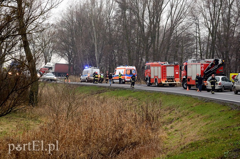 Toyotą wpadła do przydrożnego rowu