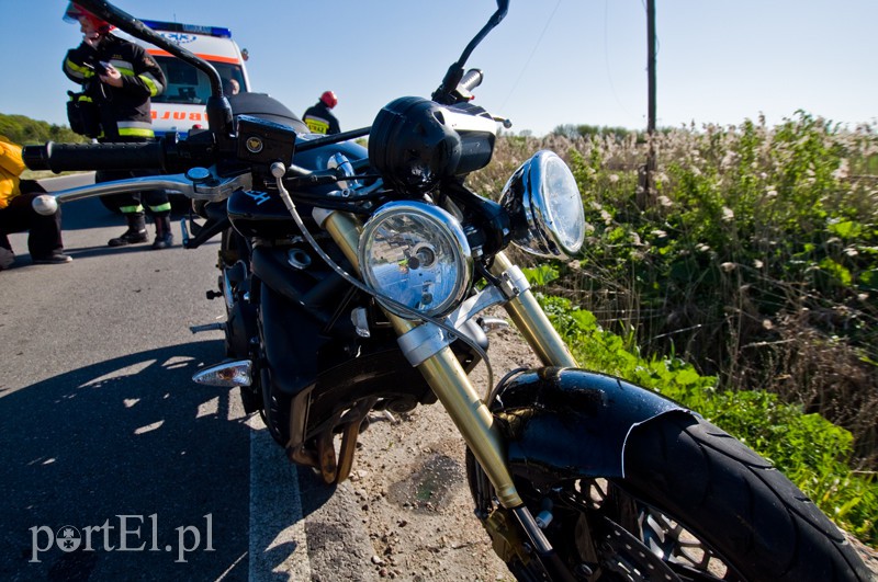  Wypadek motocyklisty. Mężczyzna trafił do szpitala