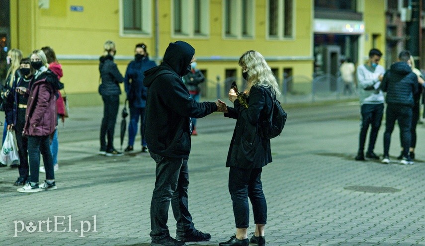 #Piekłokobiet. Elblążanie protestują
