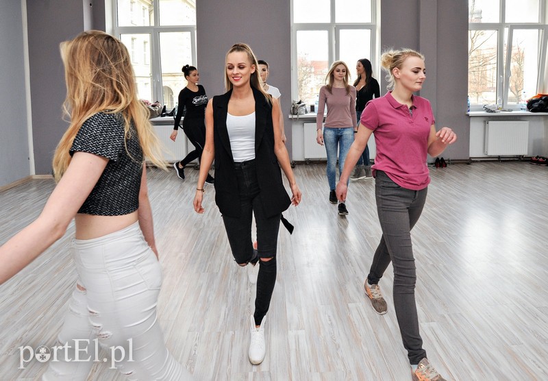 Tak tańczą kandydatki na miss