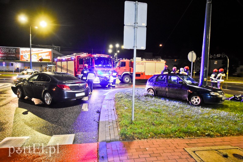 Zderzenie seata z oplem wieczorową porą