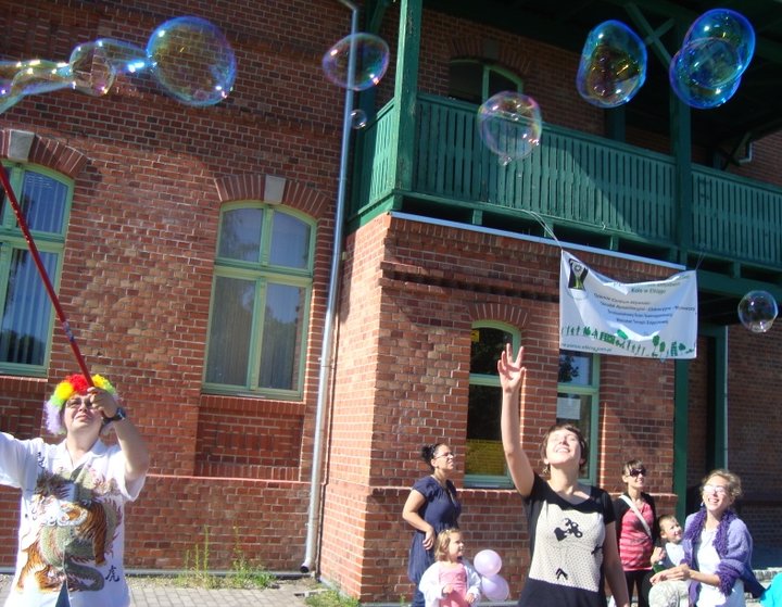 Kolorowo i teatralnie na Wyspie Spichrzów