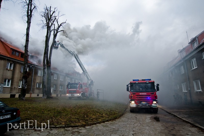  Pożar na Sadowej, mieszkańcy ewakuowani