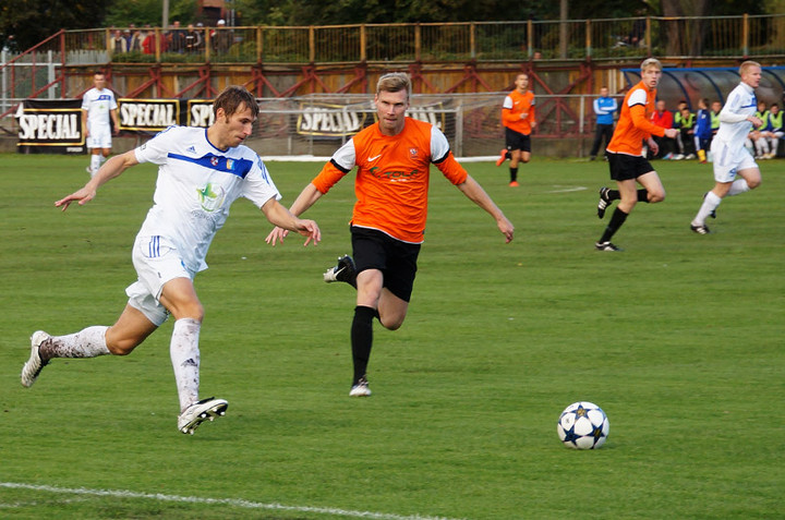 Derby na remis