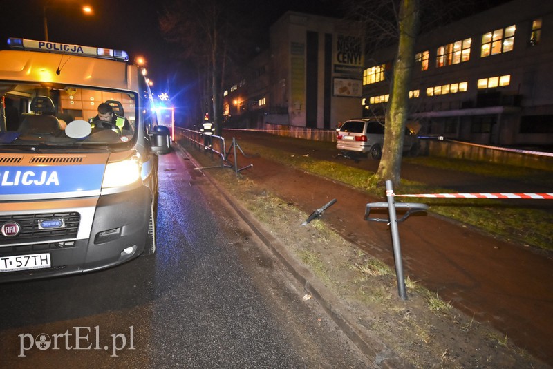 Potrącenie na al. Odrodzenia, 76-letnia kobieta w szpitalu