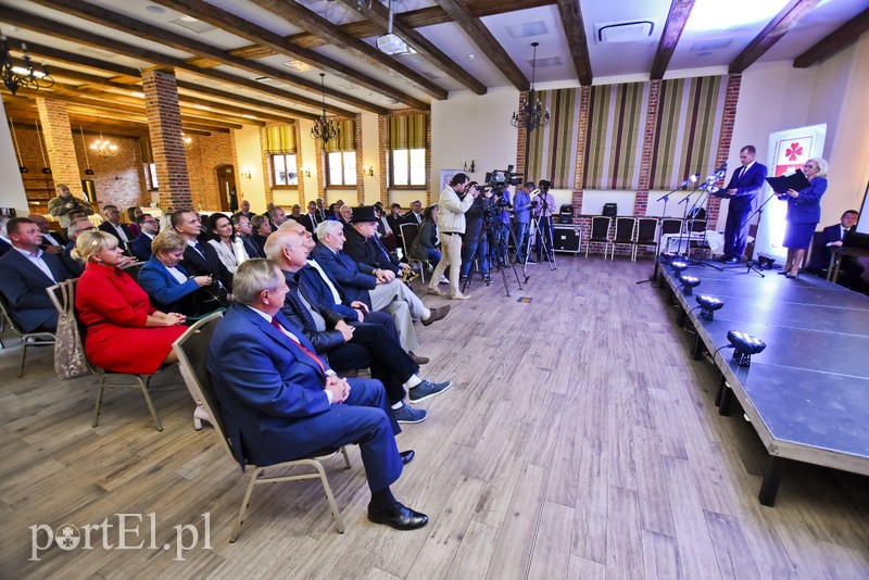 Prezydent postawił na dyrektorów szkół