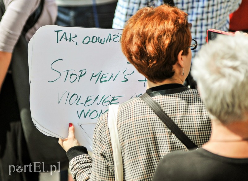 Protest w obronie ofiar gwałtów