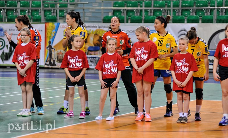 Challenge Cup: jednobramkowa zaliczka Hiszpanek