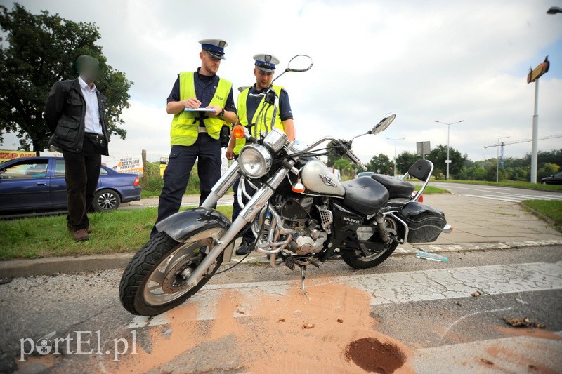  Zderzenie motocyklisty z bmw