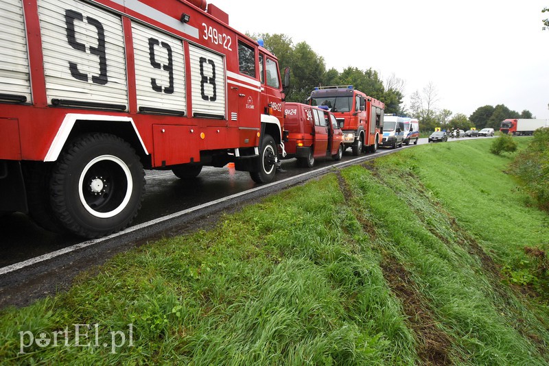  Opel dachował na drodze do Malborka