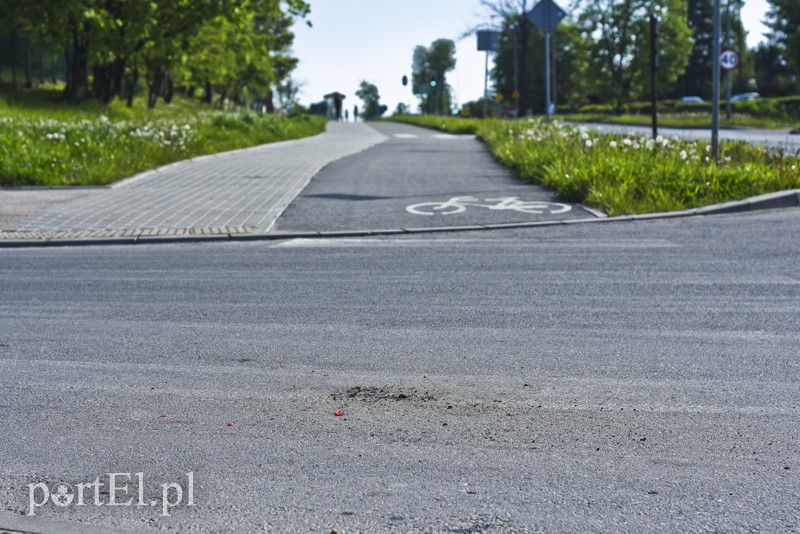 Kolizja rowerzysty z seatem na ul. Częstochowskiej