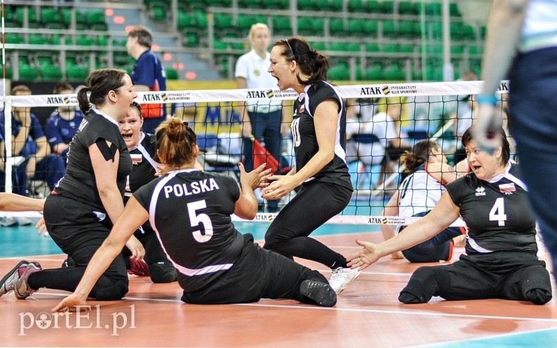 Łzy Polek po porażce z Brytyjkami