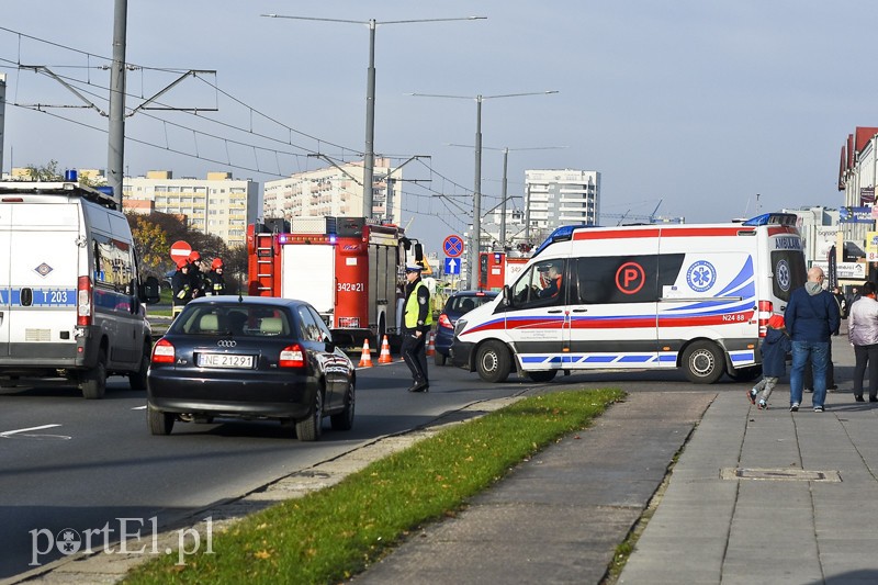 Potrącenie rowerzystki na ul. płk Dąbka