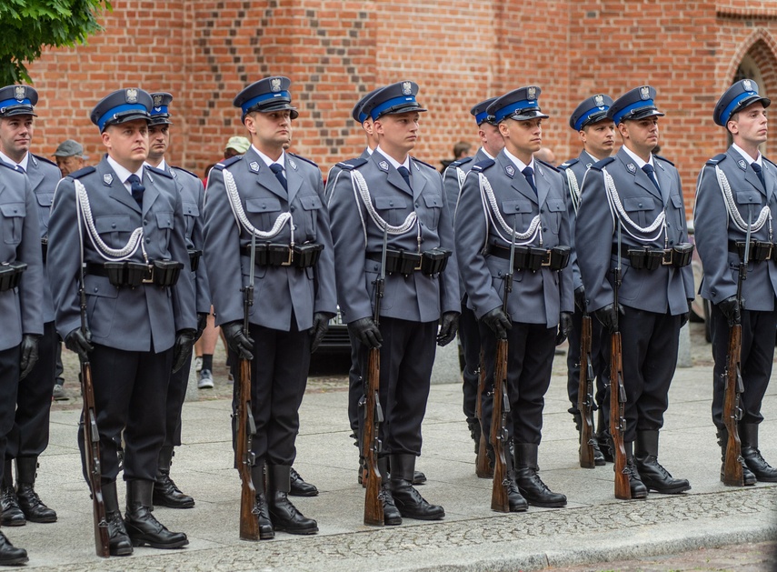 Apel i festyn. Policjanci świętują w Elblągu