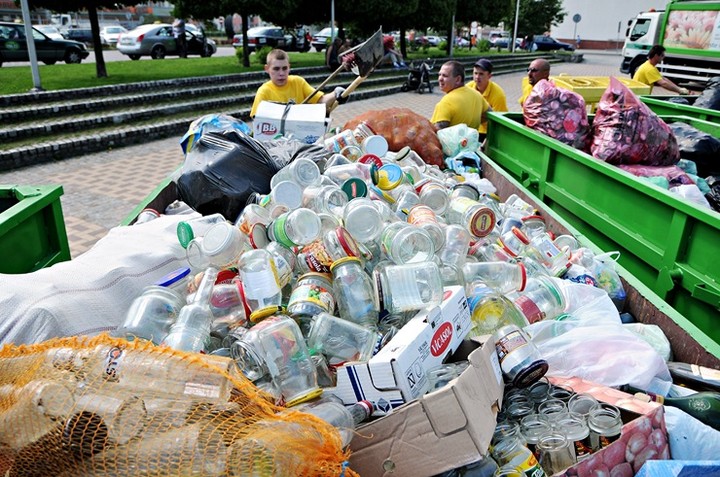 Centrum recyklingu na pl. Jagiellończyka