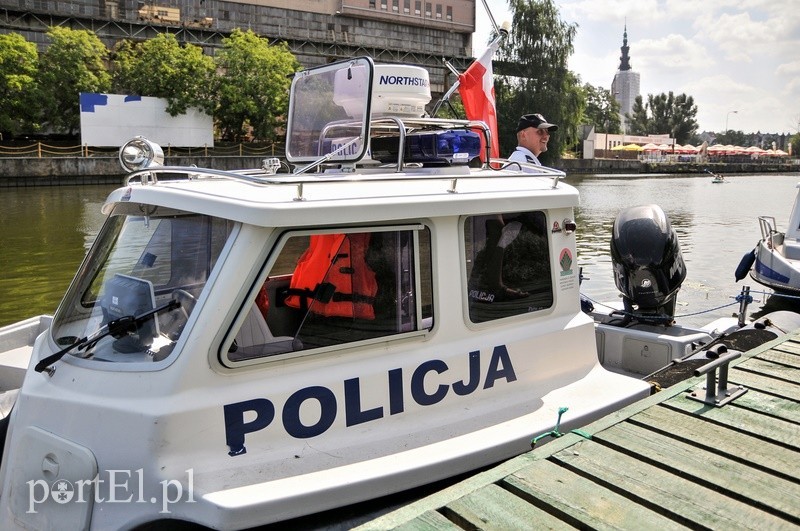 To nie rejsy spacerowe, to służba
