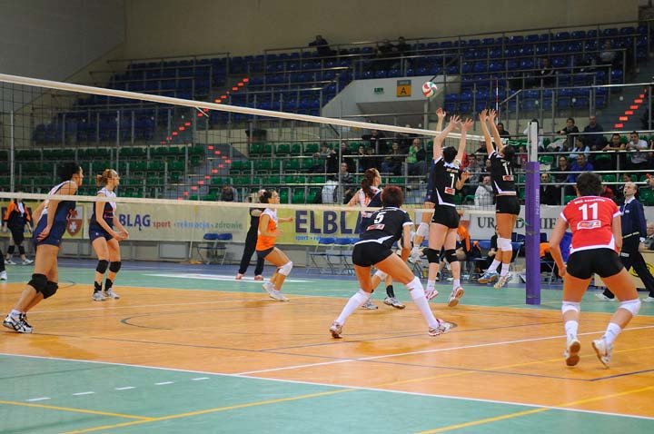 Siatkarki Orła wygrały z UKS Ozorków 3:2