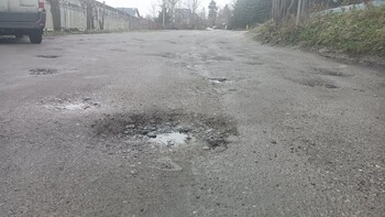 >Buble nie dają spokoju mieszkańcom, deweloper milczy
