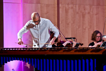 >Batuta, marimba i muzyczny egzamin