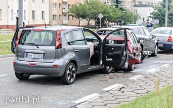 >Kraksa sześciu aut na płk. Dąbka