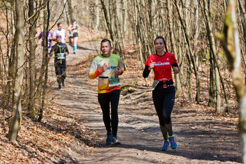 >Wiosnę rozpoczęli od półmaratonu