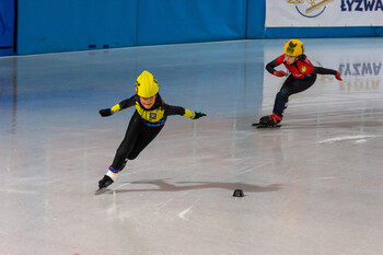 >Lodowisko opanowane przez short track