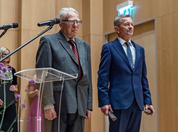 >75 lat szkoły pełnej muzyki