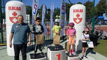 >Wkręcili się dla Elbląga w rowerową rywalizację 
