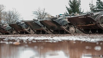 >Manewry wojskowe na przekopie