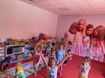 >Tego nie można przegapić! Fantastyczne wakacje i półkolonie w Małym Europejczyku!