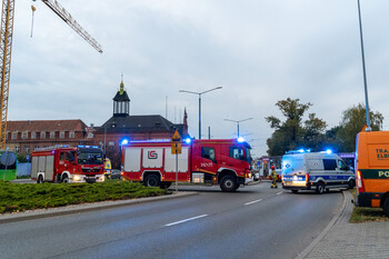 >Zderzył się z tramwajem