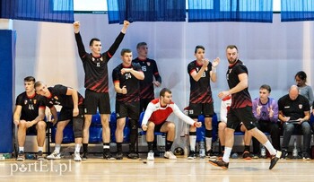 >Elblążanie w końcu pokonali olsztynian
