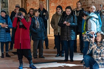 >Trawa, wosk i Wszechświat. Nowa wystawa w Galerii El