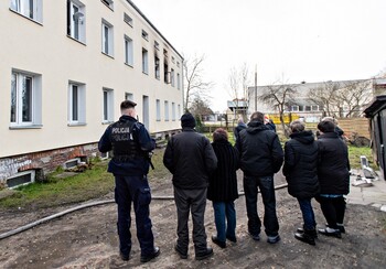 >Pożar przy Stawidłowej. Mieszkańcy ewakuowani