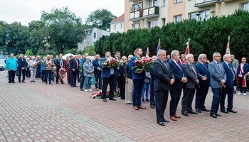 >Sierpień Solidarności