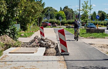 >Ścieżki w budowie, rowerzyści już korzystają