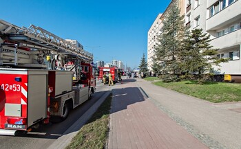>Pożar przy 12 Lutego