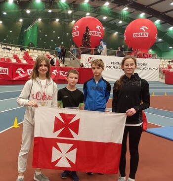 >VII Halowe Mistrzostwa Czwartków Lekkoatletycznych