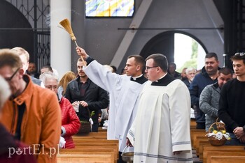 >Dziś Wielka Sobota. Skąd wziął się zwyczaj malowania jaj
