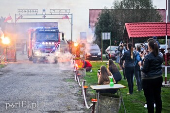 >Nowy wóz dla strażaków z Krzewska