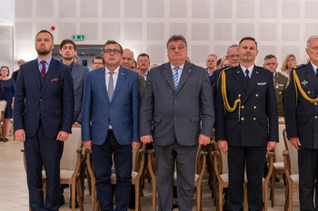 >Ćwierć wieku na straży
